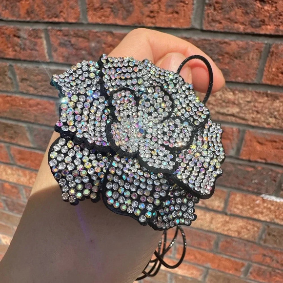 Hibiscus Flower Crystal Choker Necklace - Picture 9 of 9